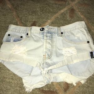 One teaspoon light wash denim shorts
